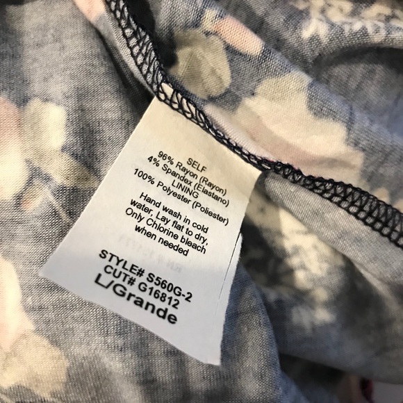 Gilli Floral Maxi Skirt - Picture 4 of 5